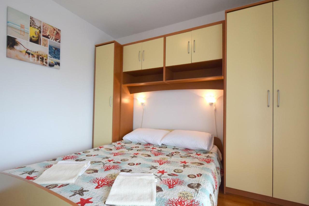 Apartment Biserka Malinska Luaran gambar