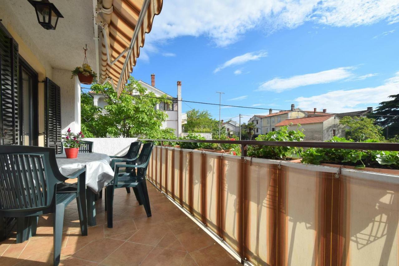 Apartment Biserka Malinska Luaran gambar